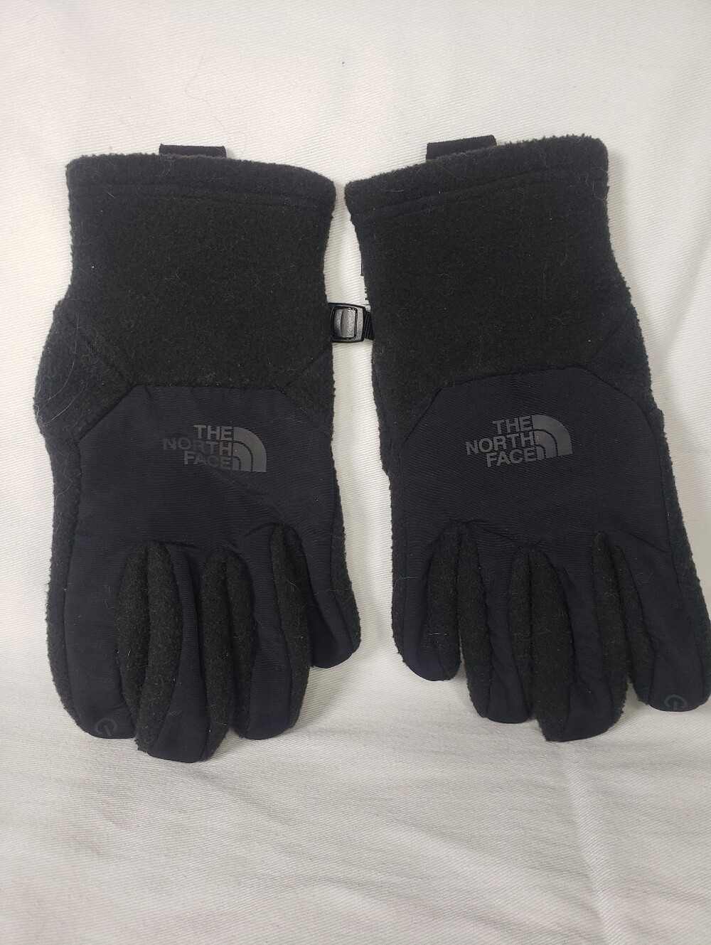 The North Face Youth Medium Black Denali Etip Fleece Winter Gloves Boys Girls